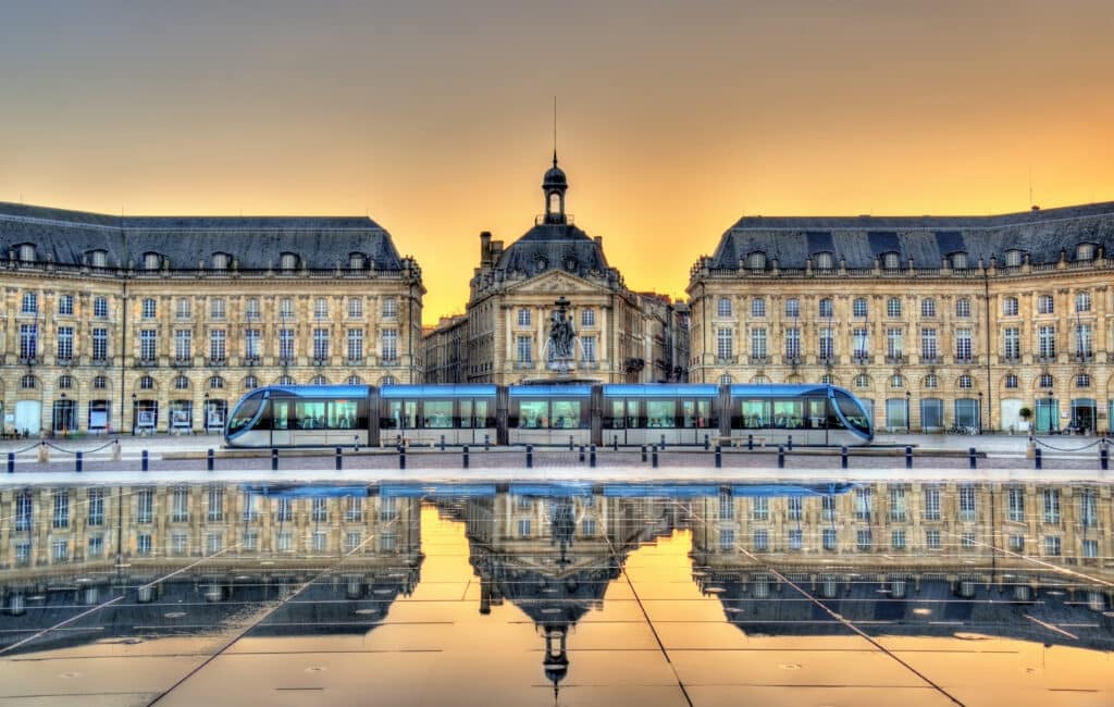 découvrez les meilleures offres d'alternance en marketing à bordeaux : formations, entreprises partenaires et conseils pour réussir votre parcours professionnel dans la région.