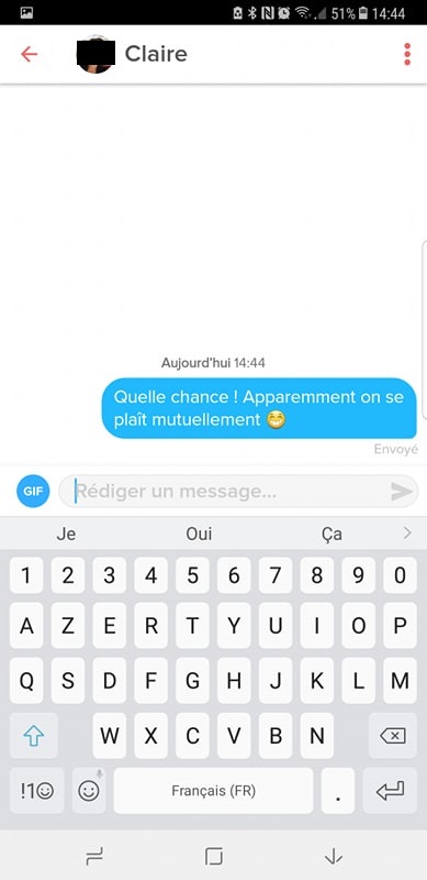 découvrez des phrases d'accroche tinder efficaces pour captiver l'attention et réussir vos premiers échanges. boostez vos rencontres avec des messages percutants et authentiques.