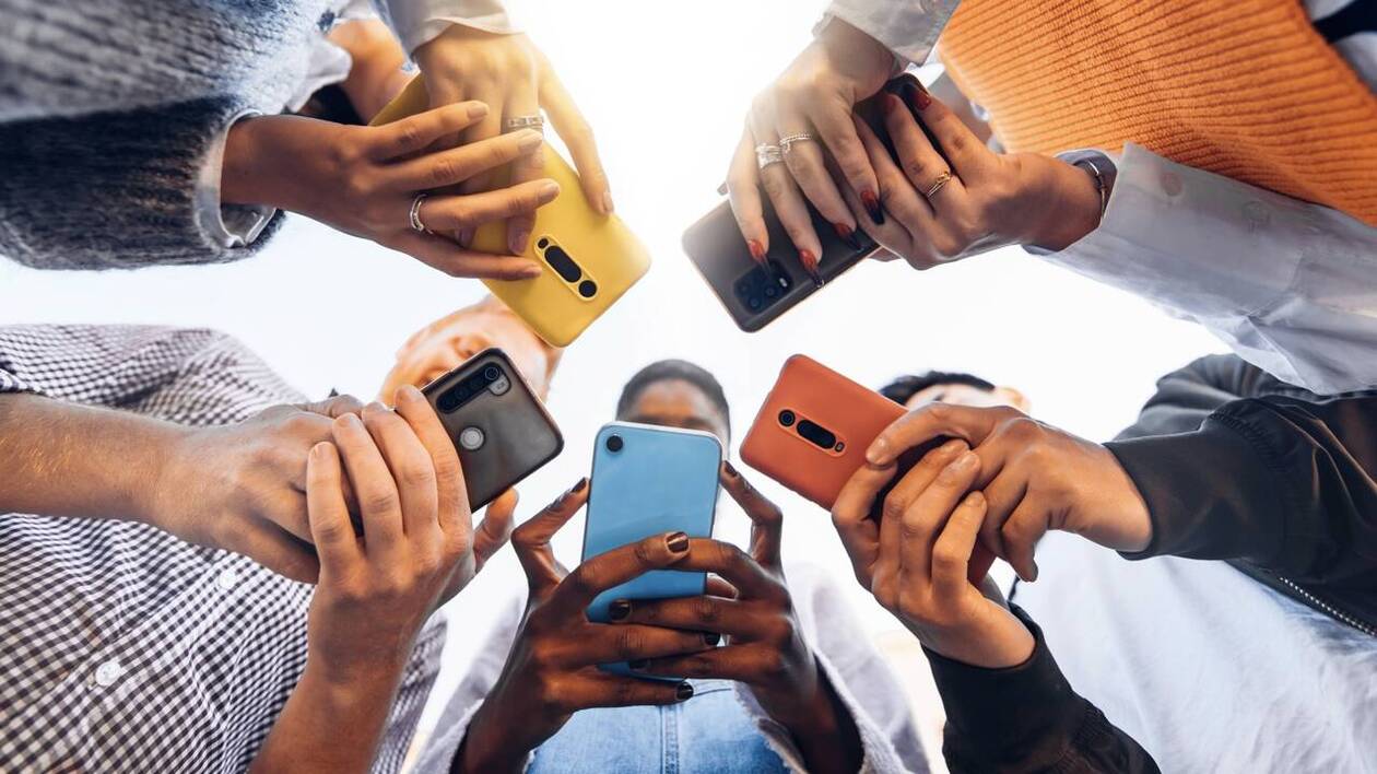 découvrez des astuces pratiques pour protéger votre esprit des effets négatifs des réseaux sociaux et retrouver sérénité et bien-être au quotidien.