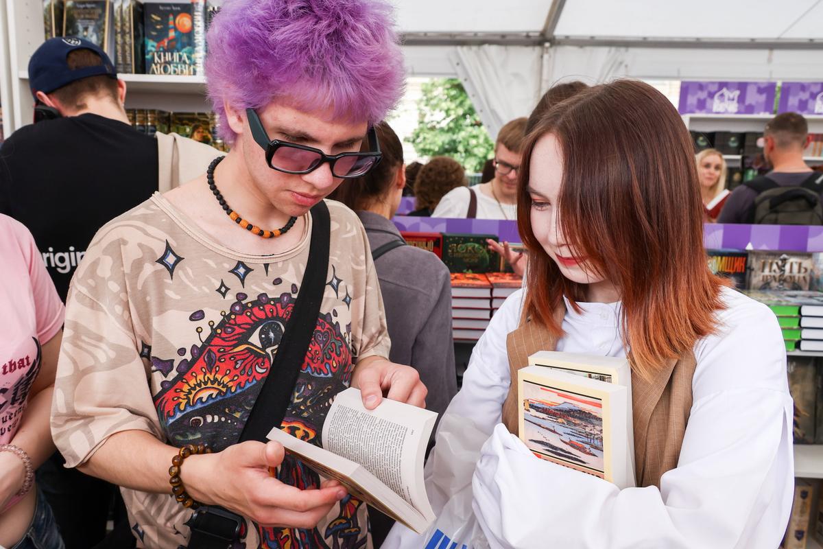 découvrez comment la russie renforce la censure sur internet et les médias, limitant la liberté d'expression et contrôlant l'accès à l'information.